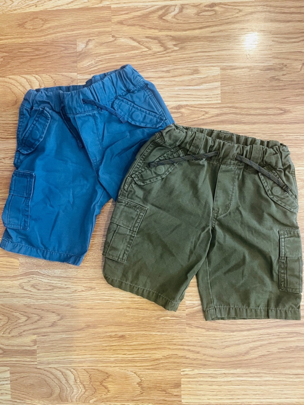 Polo by Ralph Lauren Boys Cargo Shorts in Blue & Olive